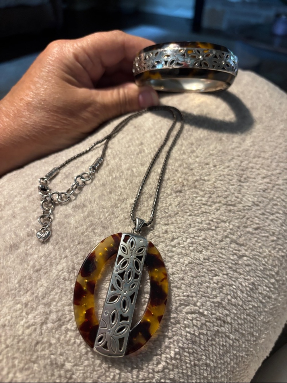 Brighton tortoiseshell oval Pendant Necklace with matching bracelet.